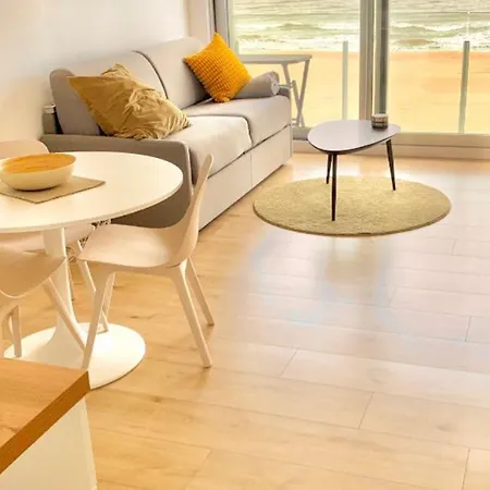 Enjoy And Relax With A View Of The Sea Middelkerke