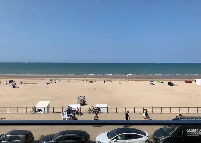 Enjoy And Relax With A View Of The Sea